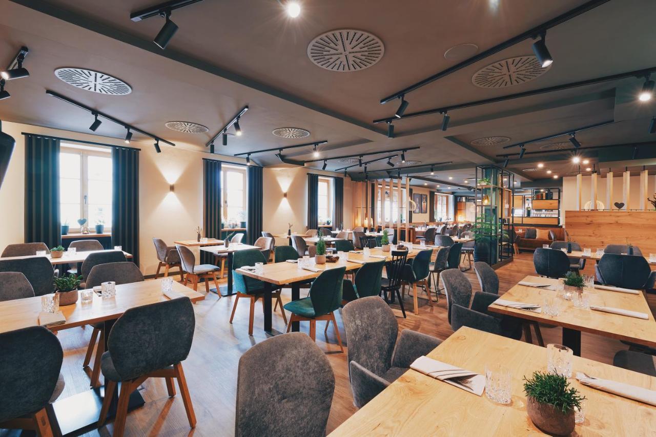 Hotel Hanauerhof 亚蓬威e尔 外观 照片
